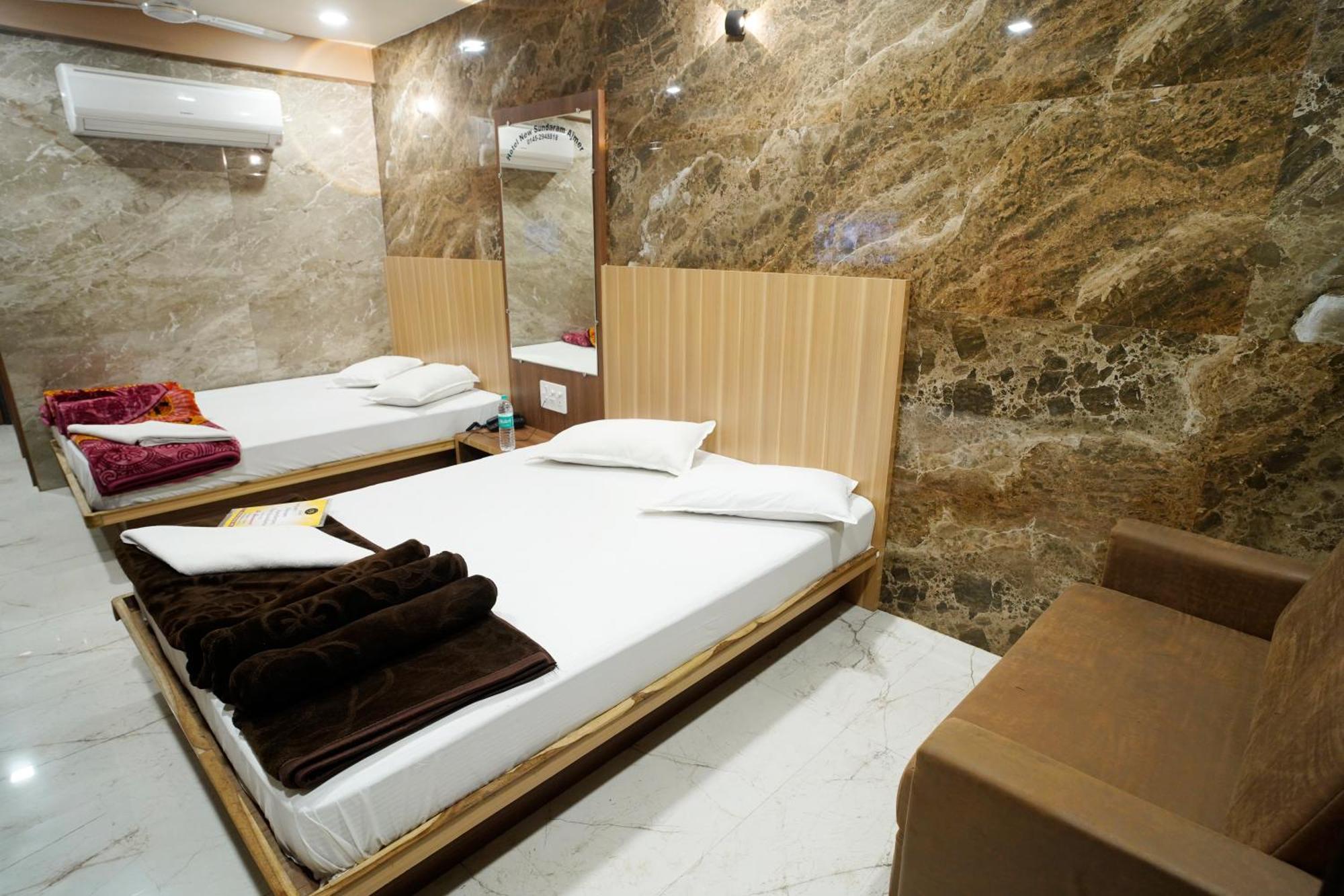 אג'מר Hotel New Sundaram 150 Mtrs From Dargah מראה חיצוני תמונה